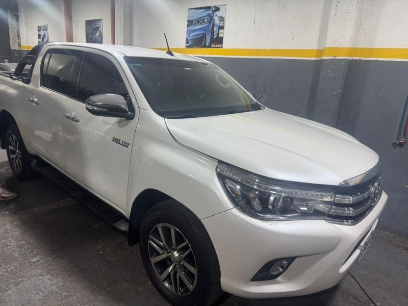 Toyota Hilux Srx 4x4 Automatica 2016 Solo 107.000km Nueva