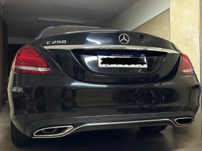 Mercedes Benz c250 Style 2017 80.000km 4 cubiertas nuevas sin detalles